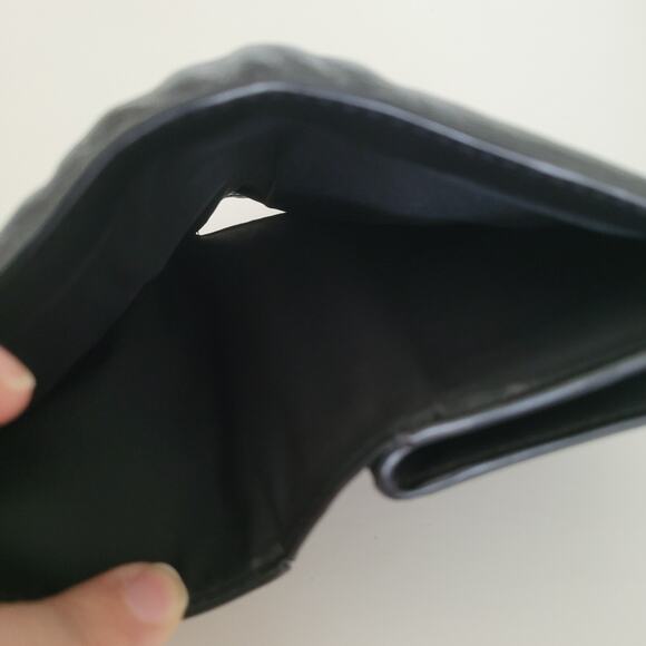 Coach Bifold Wallet Quilted Solid Black C3454 Geniue Leather Medium Logo Zip - Picture 5 of 11